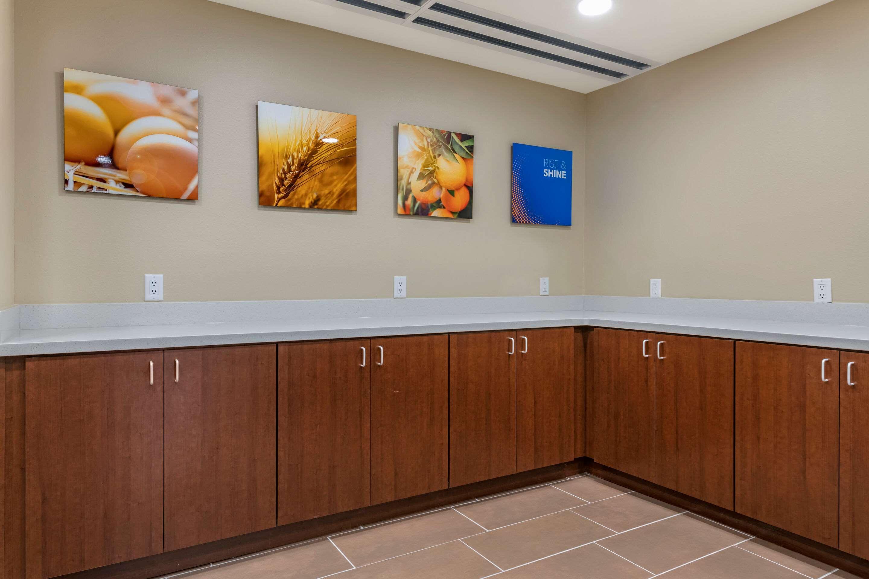 Comfort Suites Daytona Beach-Speedway Екстер'єр фото
